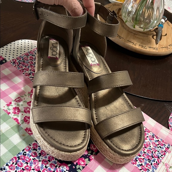 New SUGAR Metallic Sandals SIZE 8.5 - Picture 3 of 7
